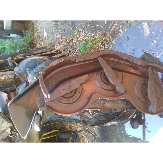 MTD  Lawn Tractor 46