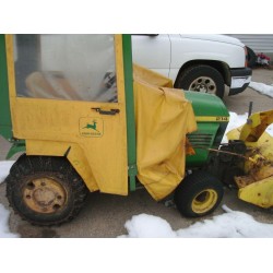 约翰迪尔 214 草坪/园艺拖拉机带吹雪机