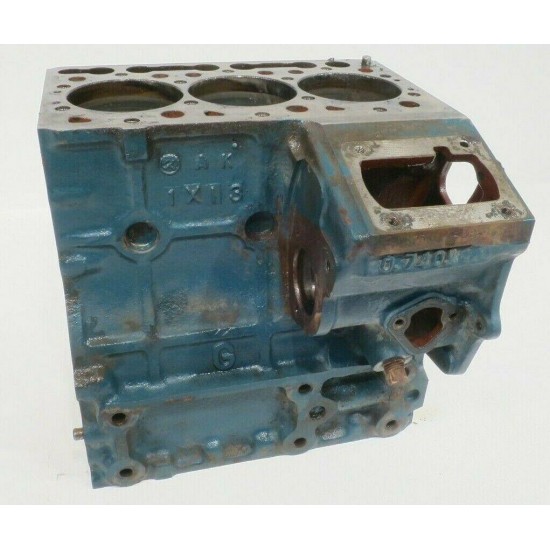 OEM Kubota Diesel LAWN TRACTOR ENGINE ENGINE CYLINDER BLOCK fits D722