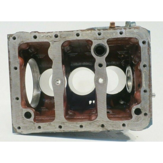 OEM Kubota Diesel LAWN TRACTOR ENGINE ENGINE CYLINDER BLOCK fits D722