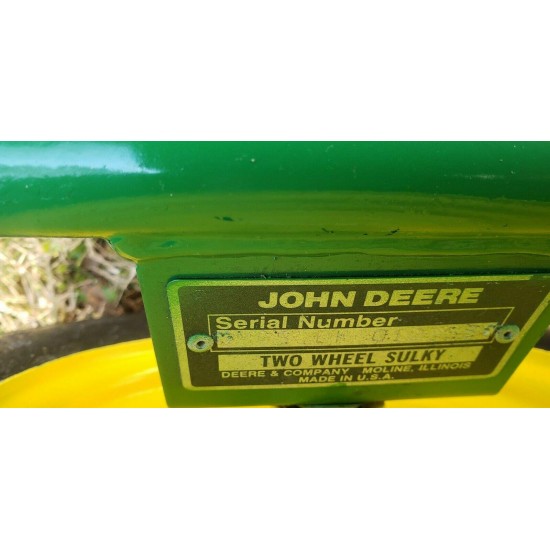 EXTREMELY RARE MADE IN USA JOHN DEERE 2 WHEEL SULKY (SIT-ON) W/NEW TIRES & PAINT
