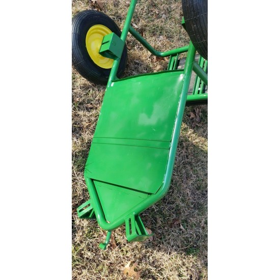 EXTREMELY RARE MADE IN USA JOHN DEERE 2 WHEEL SULKY (SIT-ON) W/NEW TIRES & PAINT