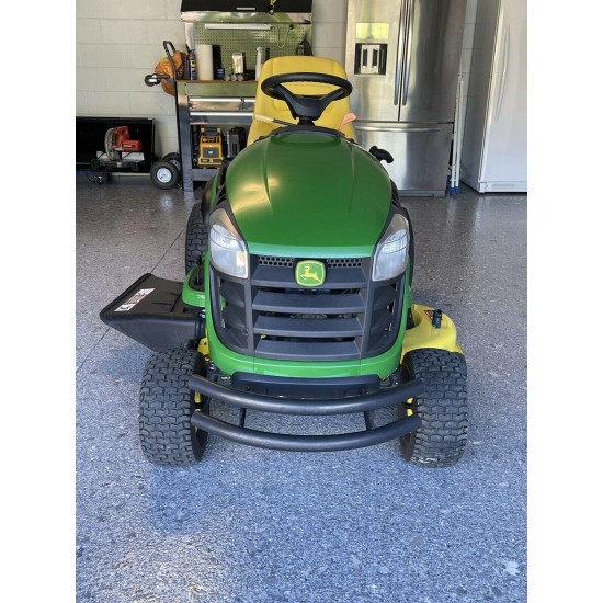 John Deere e130 乘式割草机，二手，伟大的条件 ， 10 小时的使用