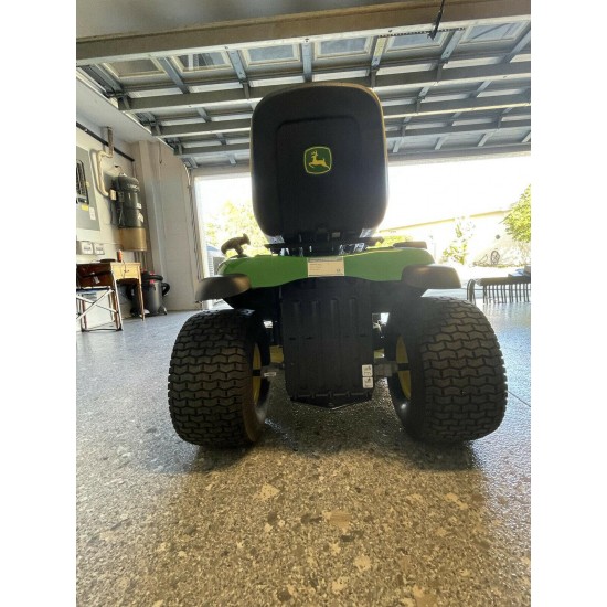 John Deere e130 乘式割草机，二手，伟大的条件 ， 10 小时的使用