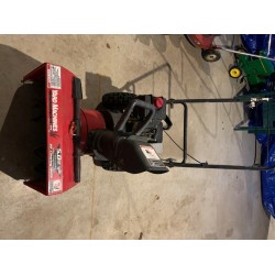 Yard Machines (31AS2S1E700) 22” 2-Stage Snow Thrower