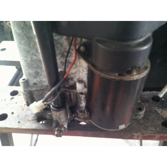 12.5 Briggs & Stratton 垂直轴割草机的引擎 289707 0168 01