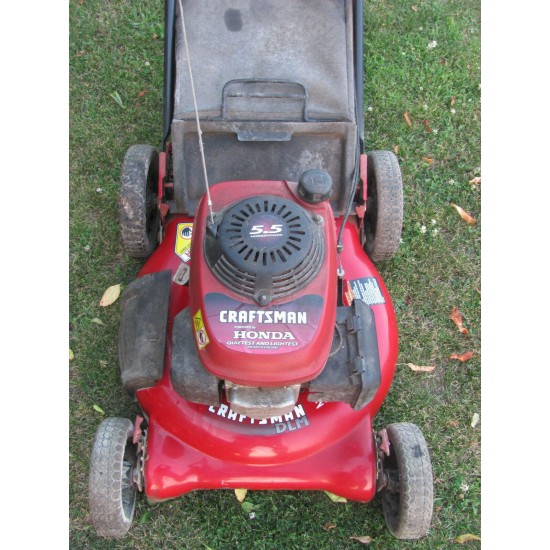 Craftsman Push Lawn Mower with 5.5 HP Honda Engine - Rear Bag needs repair
