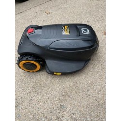 Robotic Lawn Mower Robotic Mower XR2 2000 Cub Cadet