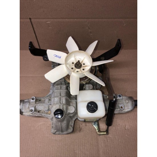 约翰迪尔 190c 割草机拖拉机 tufftorq k62 Hydro 变速驱动桥 am135071 ！