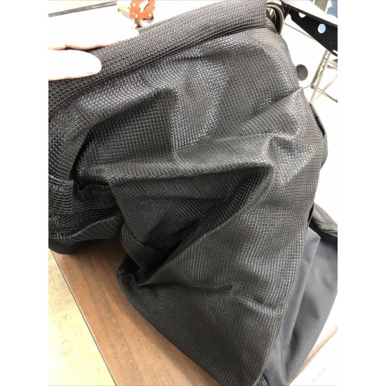 John Deere 42 in. Twin Bagger for 100-Tractors/L