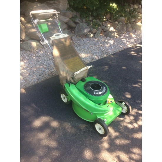 Vintage Lawn Boy 2-Cycle Lawn Mower, Model 8673 - F Type Engine 1983 Steel Deck