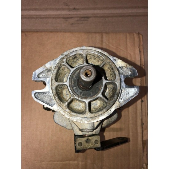 John Deere 717 727 ZeroTurn LawnMower Hydro-Gear Left Side Hydraulic Pump D28227