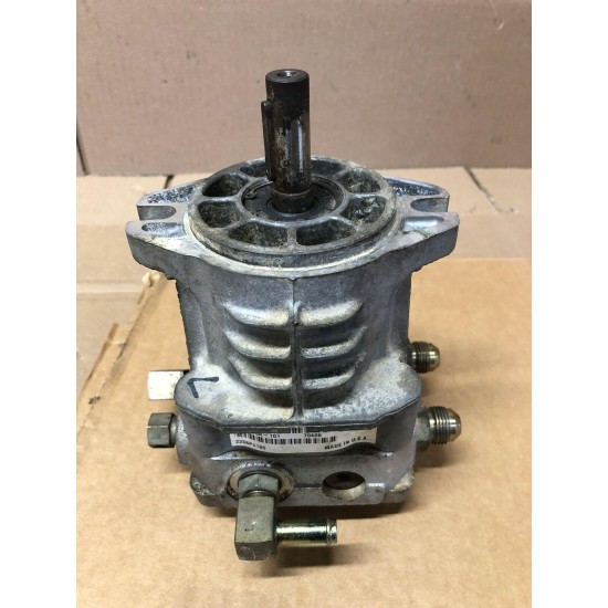 John Deere 717 727 ZeroTurn LawnMower Hydro-Gear Left Side Hydraulic Pump D28227