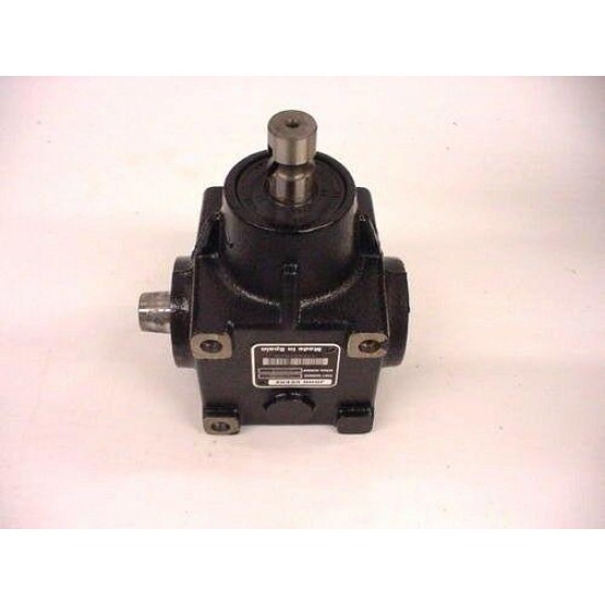 AM143310 John Deere OEM Lawn Mower Deck Gear Case