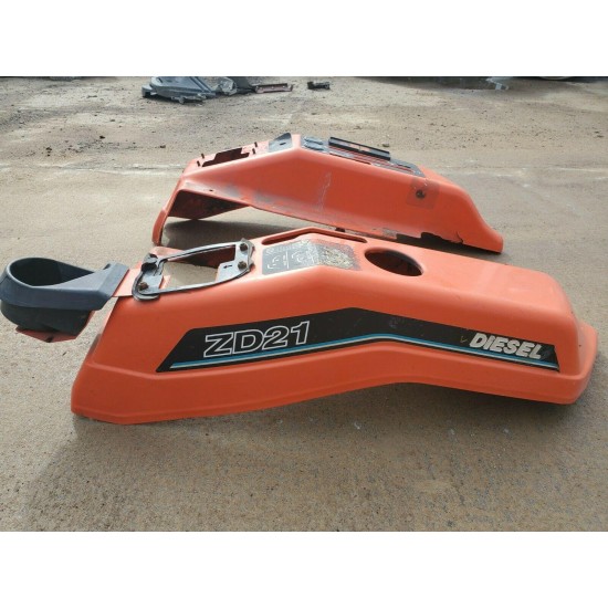 Kubota ZD21 Lawn Mower Right & Left Side Fenders/Panels