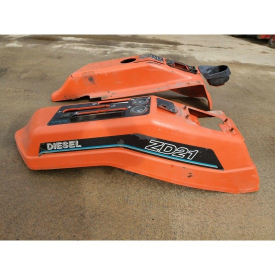 Kubota ZD21 Lawn Mower Right & Left Side Fenders/Panels