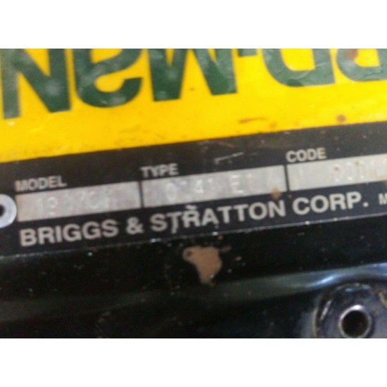 9hp BRIGGS & STRATTON VERTICAL SHAFT  LAWN MOWER ENGINE COMPLETE