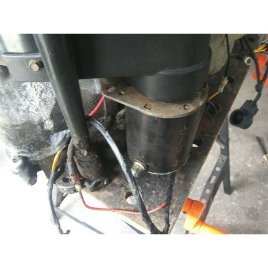 9hp BRIGGS & STRATTON VERTICAL SHAFT  LAWN MOWER ENGINE COMPLETE