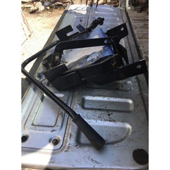 Sleeve Hitch For Back Of A Riding Mower Or  Lawn And Garden tractor 190-608A-oem