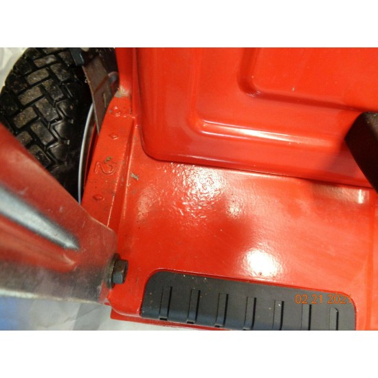 罕见全新 Toro 26682 割草机与铃木 2 循环发动机 31 岁