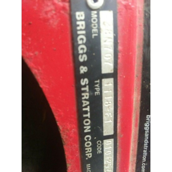 14.5 BRIGGS & STRATTON OHV VERTICAL SHAFT  LAWN MOWER ENGINE 28N707 1113 E1