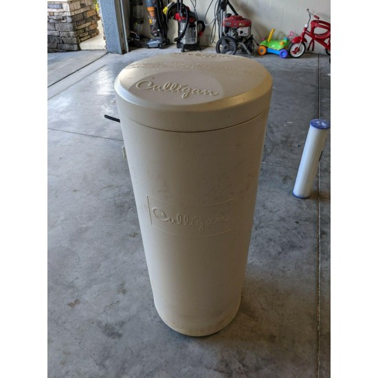 Culligan Medallist Plus Series Water Softener with a Carbon filter.  (Used)