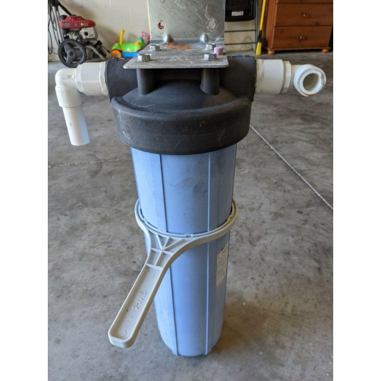 Culligan Medallist Plus Series Water Softener with a Carbon filter.  (Used)