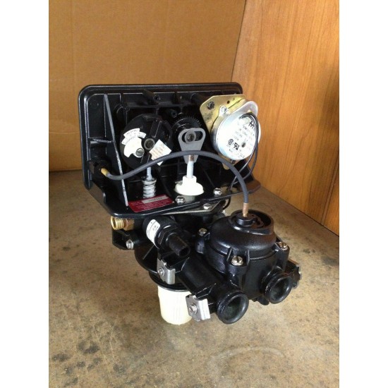 Fleck 5600 Metered Water Softener Control Valve with Cover - Brand New -